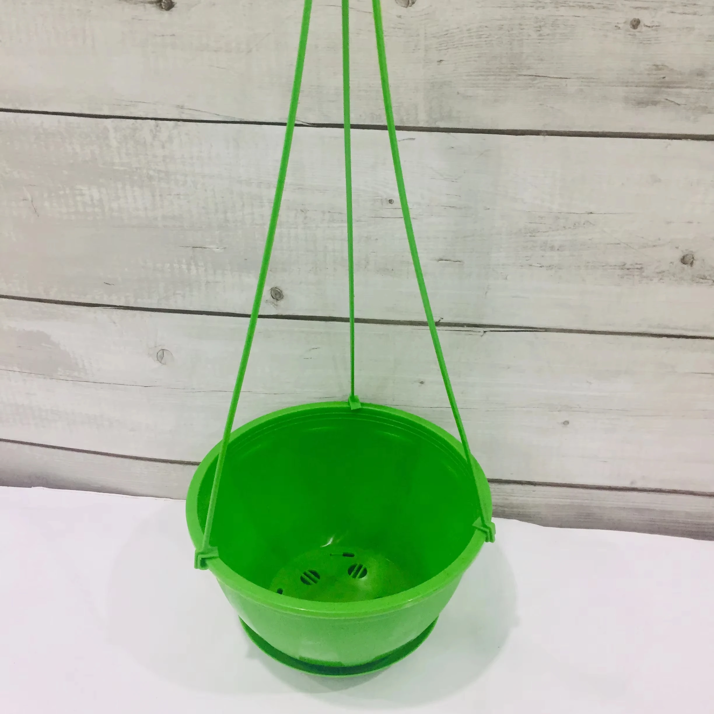 Best Seller Hanging Self Watering Plant Pot for Home and Garden Decoration