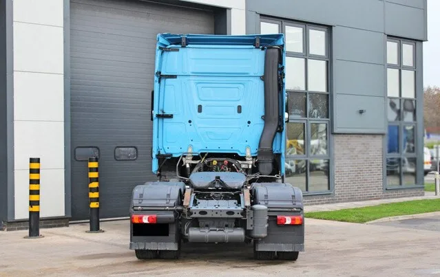 Полноценный ассортимент б/у недорогой MERCEDESBENZ ACTROS автоматическое дизельное топливо для продажи