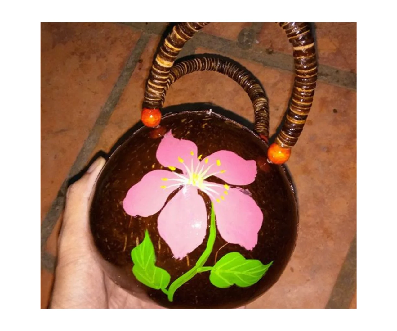 Hot Product For 2024 Handmade Natural Coconut Shell Bag Hawaii Aloha Unique Design Wholesales From Vietnam