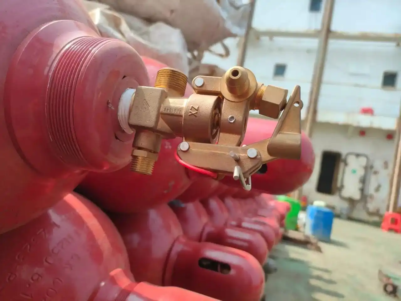 Empty CO2 Gas Cylinder For Use at Ship or Industrial ready for Export