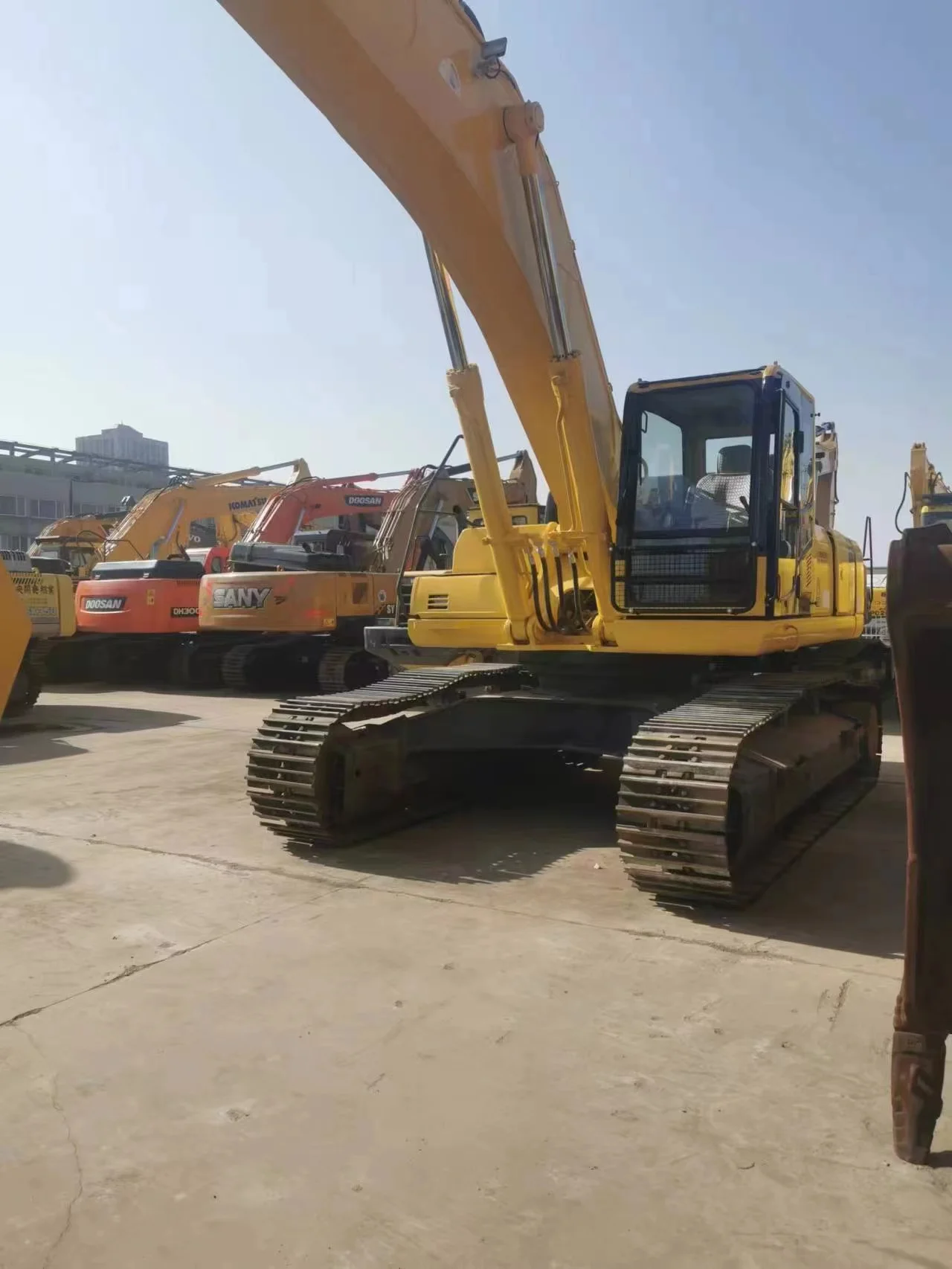 used KOMATSU PC400 excavator