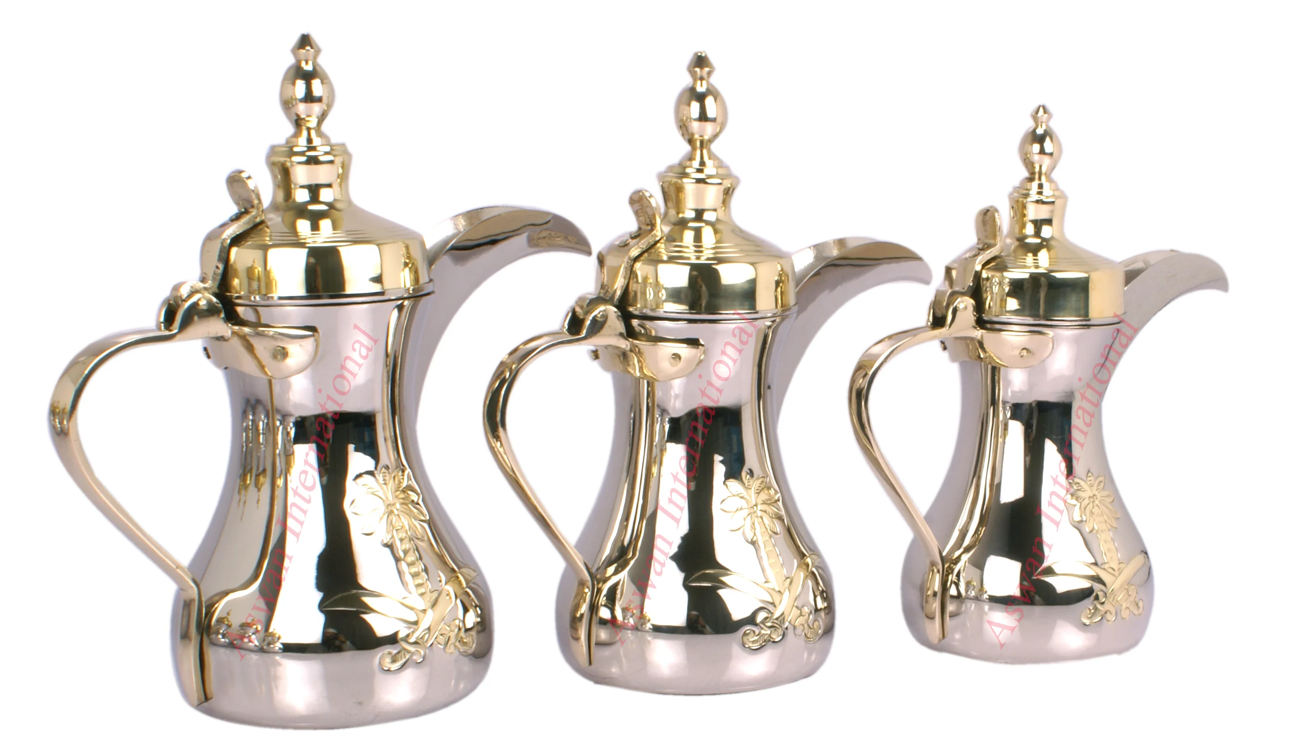 Handmade Customized Metal coffee pot stylish golden finished Tea Pots Antique Brass Arabic coffee pot in wholesale price
