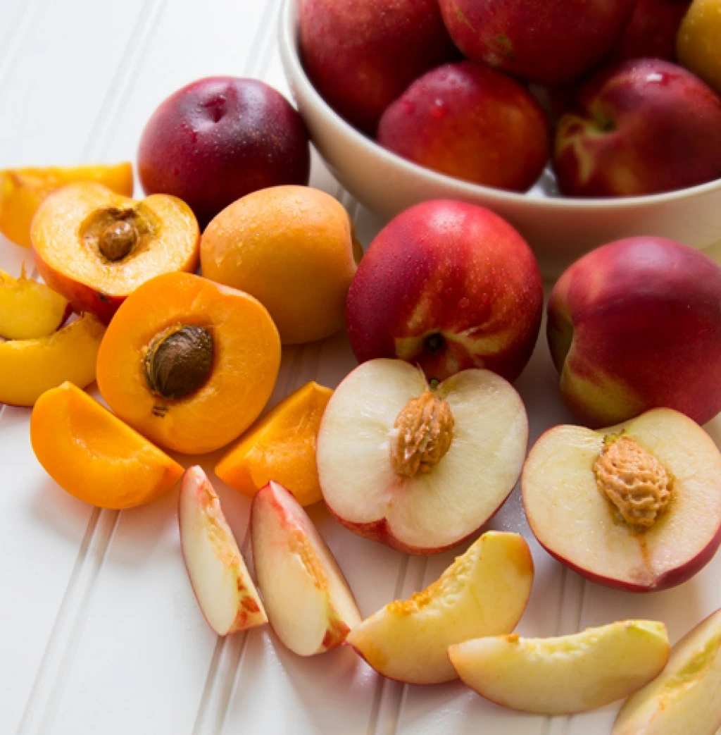 Buy Hot Sale Fresh Peaches/Nectarines Big Size Peaches Summer Fruit/Fresh Sweet Juicy Peaches For Sale