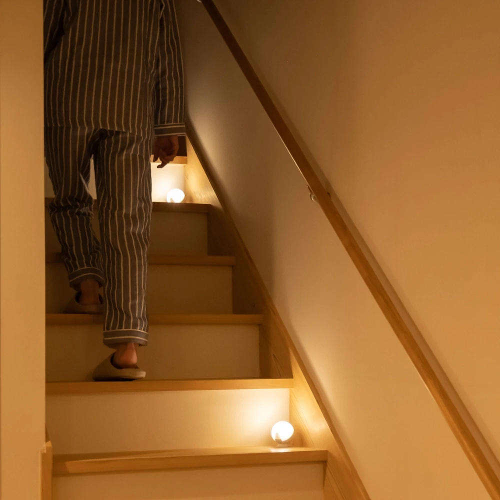 Smart Sensor Light Indoor  Battery Operated PIR Motion Sensor Smart Bulb Kitchen Cabinet Stairs Entrance