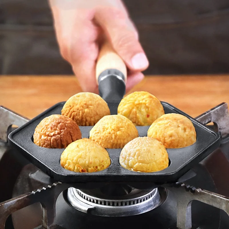 7 Molds Cast Iron Takoyaki Maker Skillet Octopus Meat Ball Mold Nonstick Baking Tray for Octopus Balls
