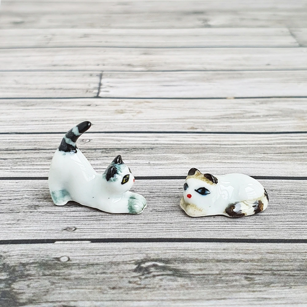 Set 2x Miniatures Ceramic Figurine Cats Kitten