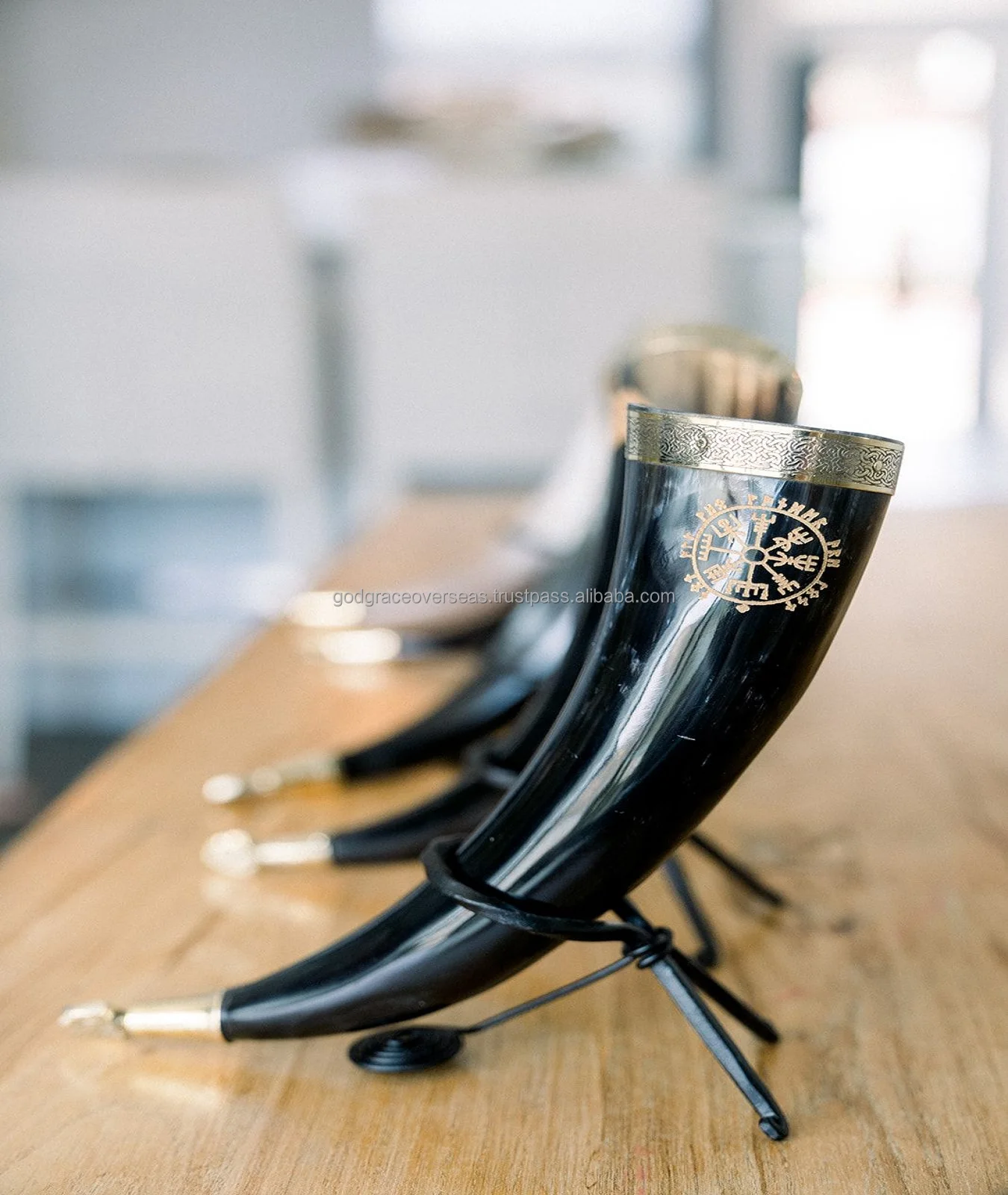 High Quality Viking Drinking Horn Natural Agate Polished Handicraft Carved Nautical Style for Home Decoration for Christmas