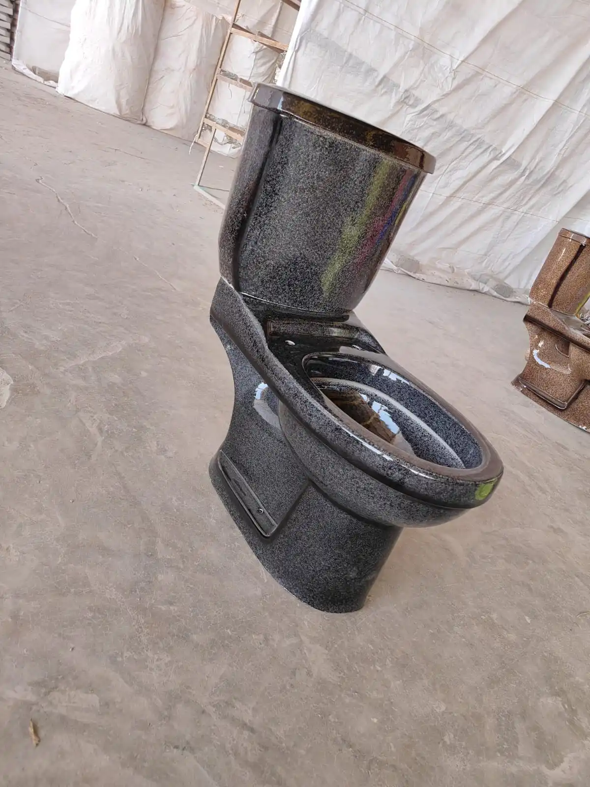 2024 Trendy Aqua EWC Two-Piece Water Closet Ultimate Item for Bathroom with Hydraulic Slow Ceramic Seat Cover Widely Demanded