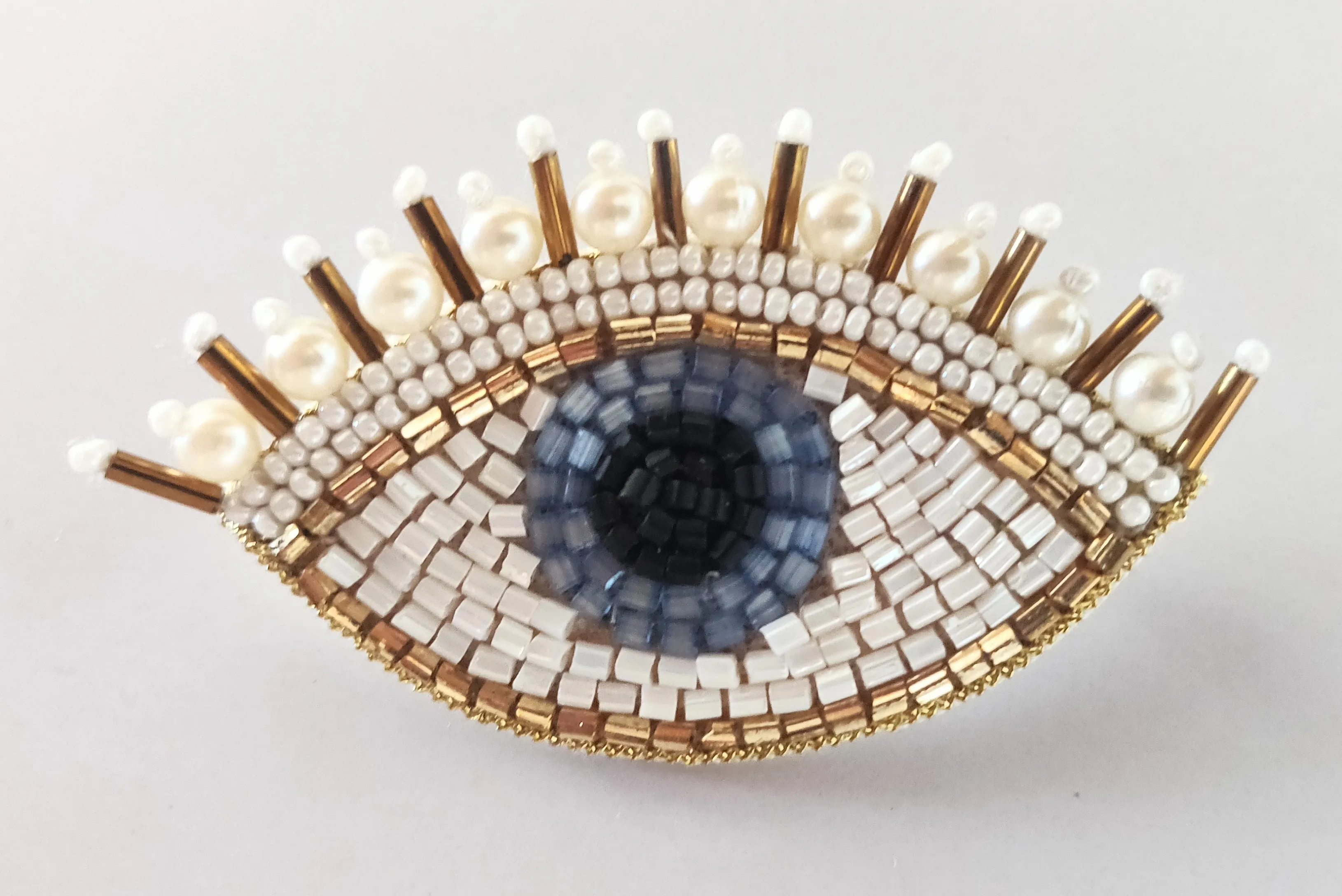 eye pearl brooch (2).jpg