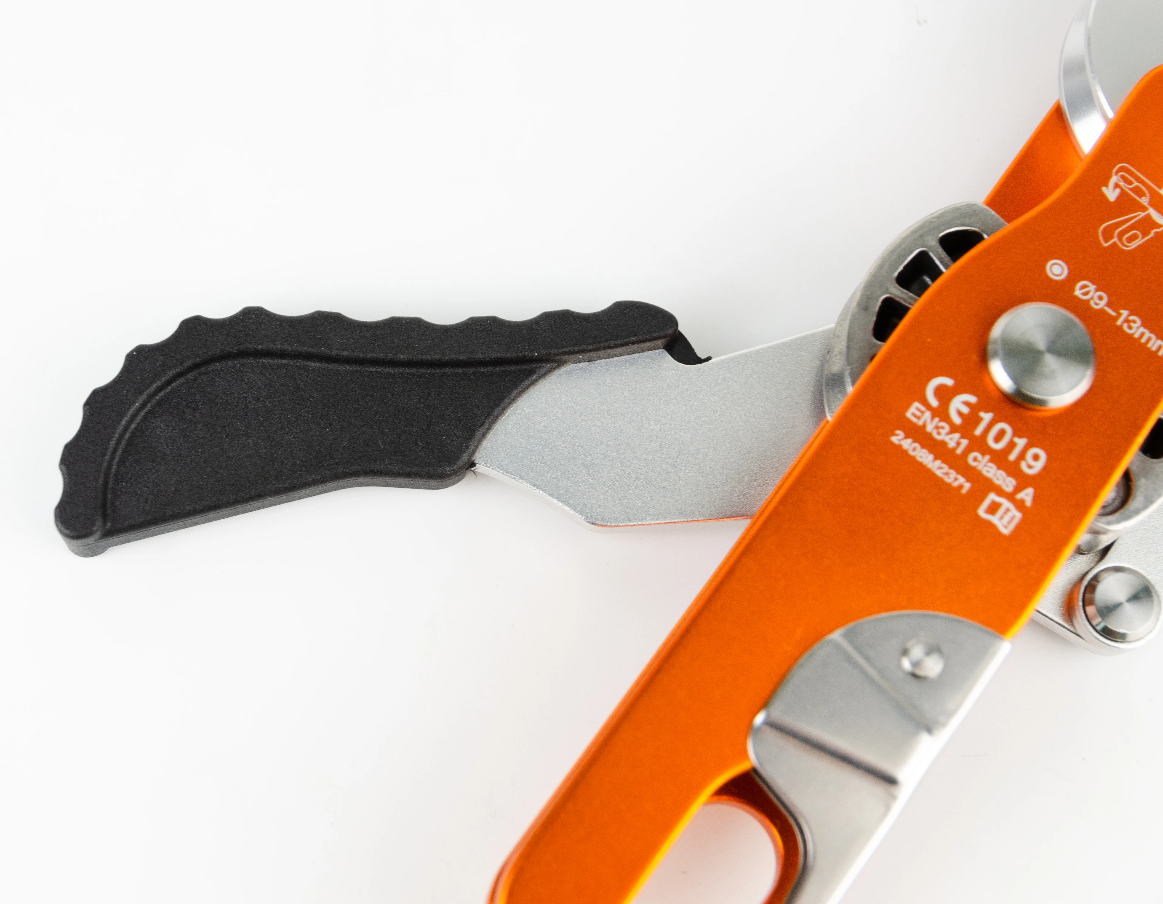 Passed CE High Quality Safety Anti Panic Descender Device Climbing Descender For Outdoor Anti-panic descent device