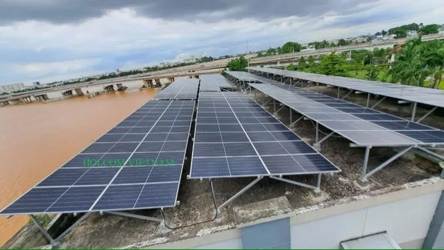 High Quality Mini Rail Cliplock Clamp Solar Mounting Bracket Aluminium Roof Solar System Factory Price Vietnam Carport