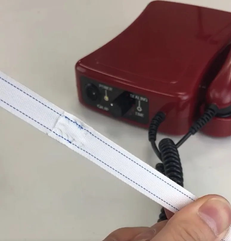 Easy to use Ironer guide tape ultrasonic welder QP-01for polyester tape.