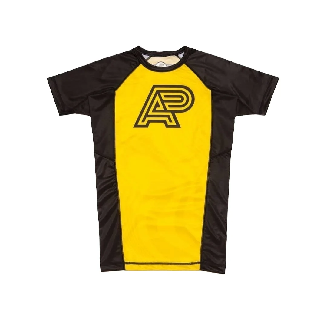 Customized sublimation Half sleeve rashguard MMA Rashguard BJJ Rashgaurd For Men And Women / Custom Design Jiu Jitsu Rash Guard