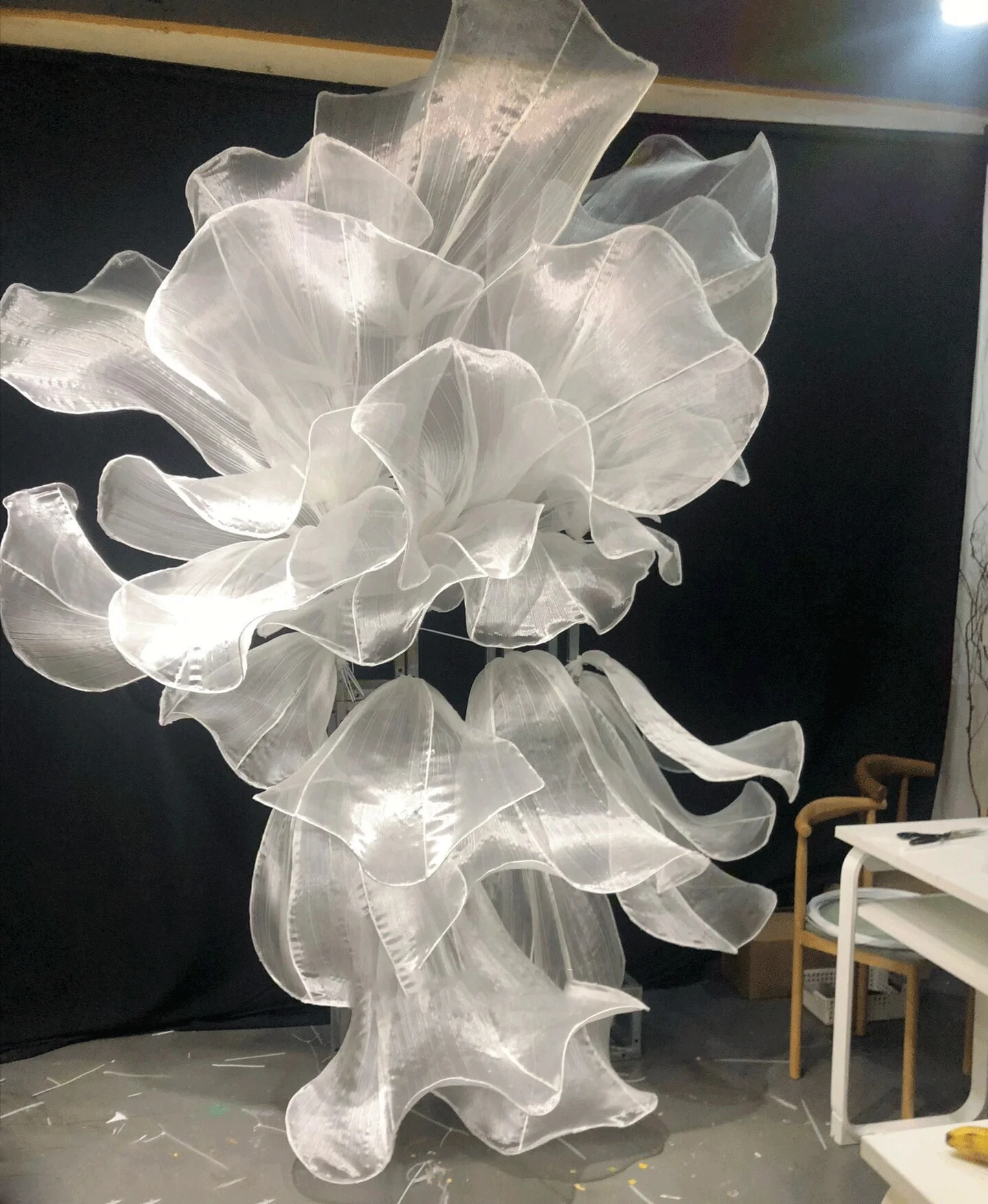 Soft organza pleated fabric with a stiff texture organ pleated mesh handmade DIY wedding designer crinkle fabric for wedding