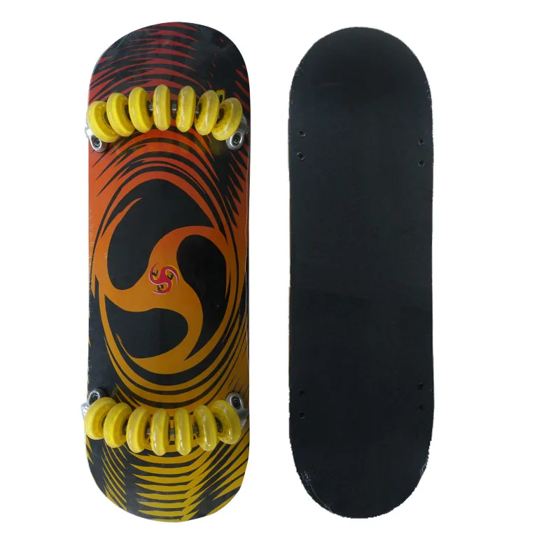 Professional  Brush the street Roller skating competition land skate board stock sales