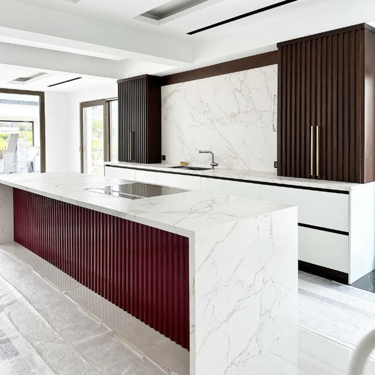 Complete Furnished Kitchen Cabinet Supplier MDF Water Resistant OEM Equipment Appliance Light Counter Flooring Sink Faucet Shelf