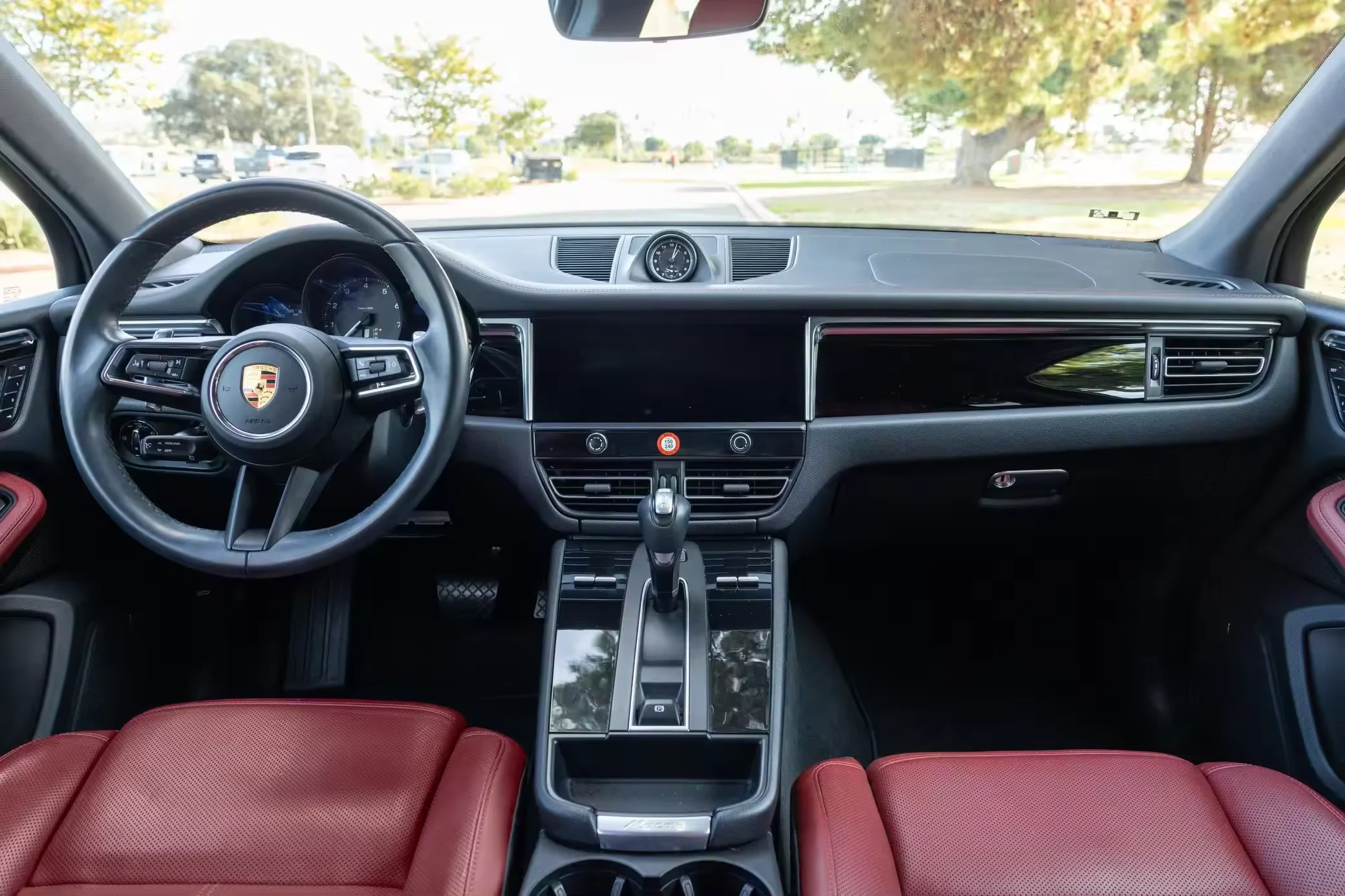 Neatly used 2022 Por-sche Macan Premium Package Plus SUV for sale