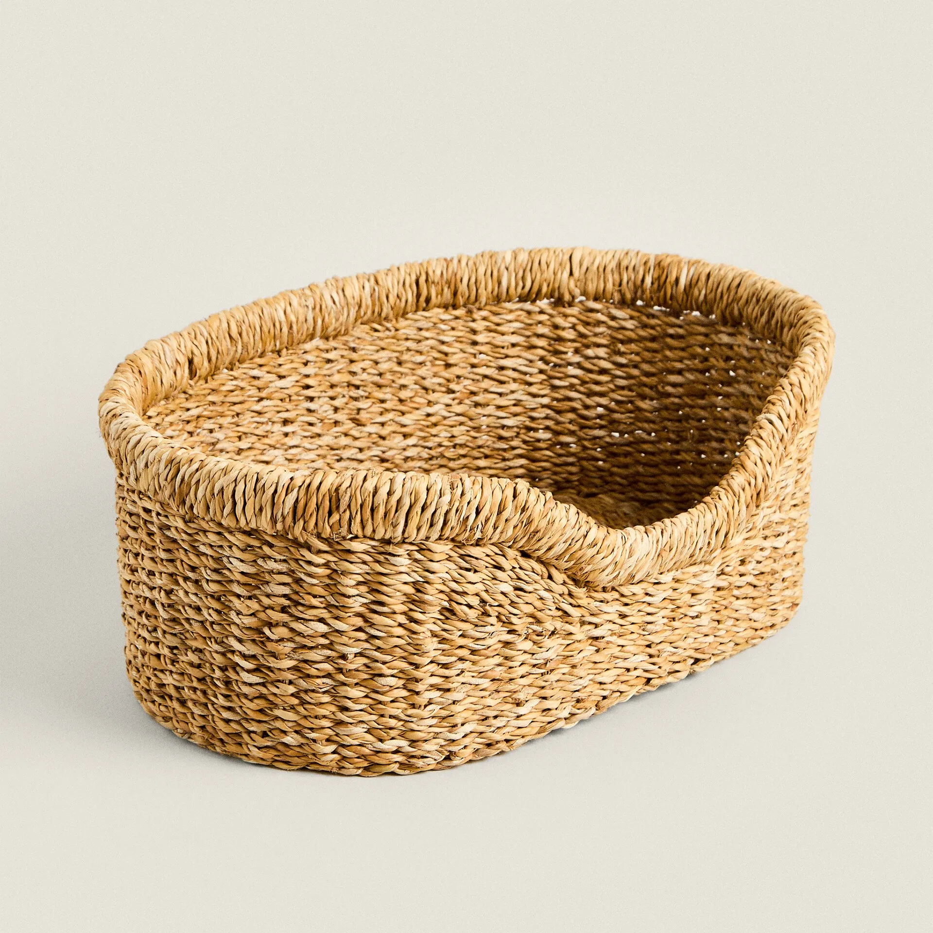 Top quality cat bed seagrass sleeping basket for dogs and cats wholesale handmade pet products