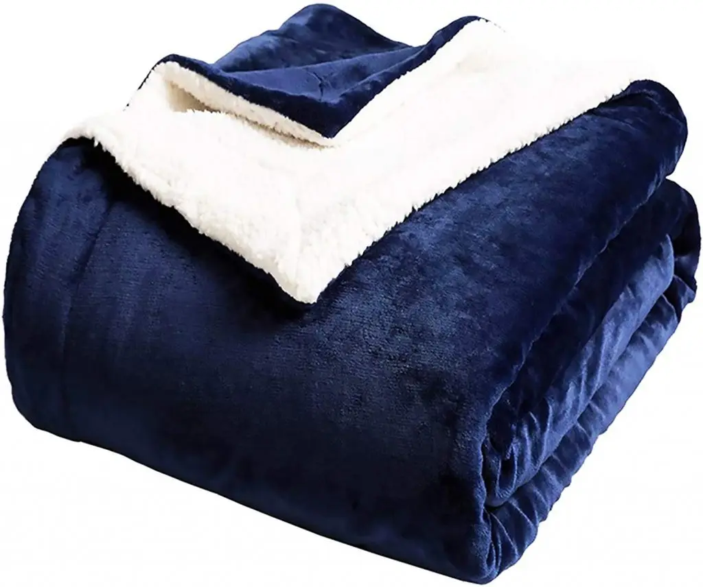 Extra Soft 100% Polyester Plush Blankets Rectangular Portable Winter Autumn Features Woven Technics Home Cinema Theater Outdoors
