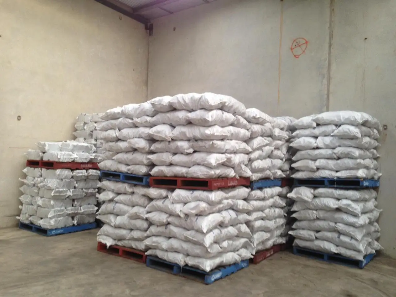 BEST QUALITY KHAYA BLACK NATURAL CHARCOAL Manufacturer Hardwood charcoal Smokeless Long burning time