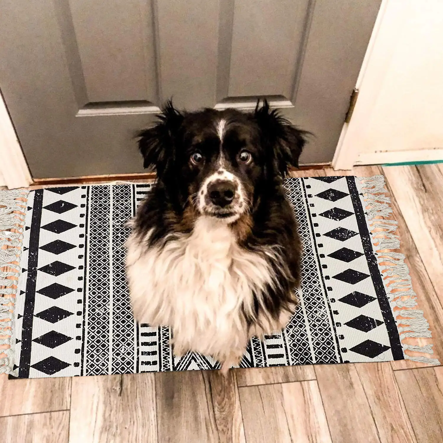 Nature4u Handmade Boho Farmhouse Printed Cotton Tassel Fringe Entryway Foyer Living Room Kitchen Handmade  Rag rug