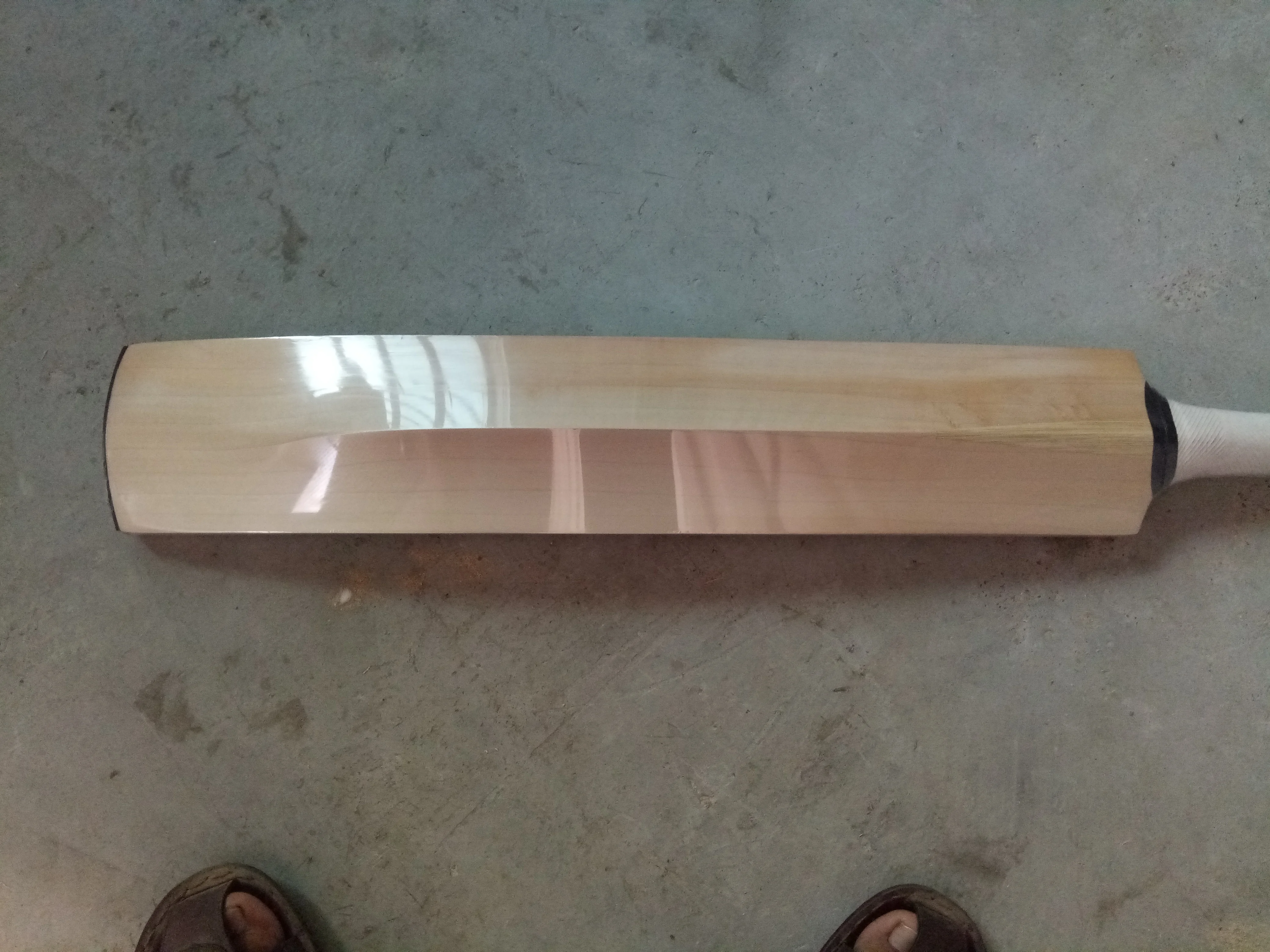 Hand Made Supreme Pro Quality Customized English Willow Cricket Bat Branded Srinika Sports