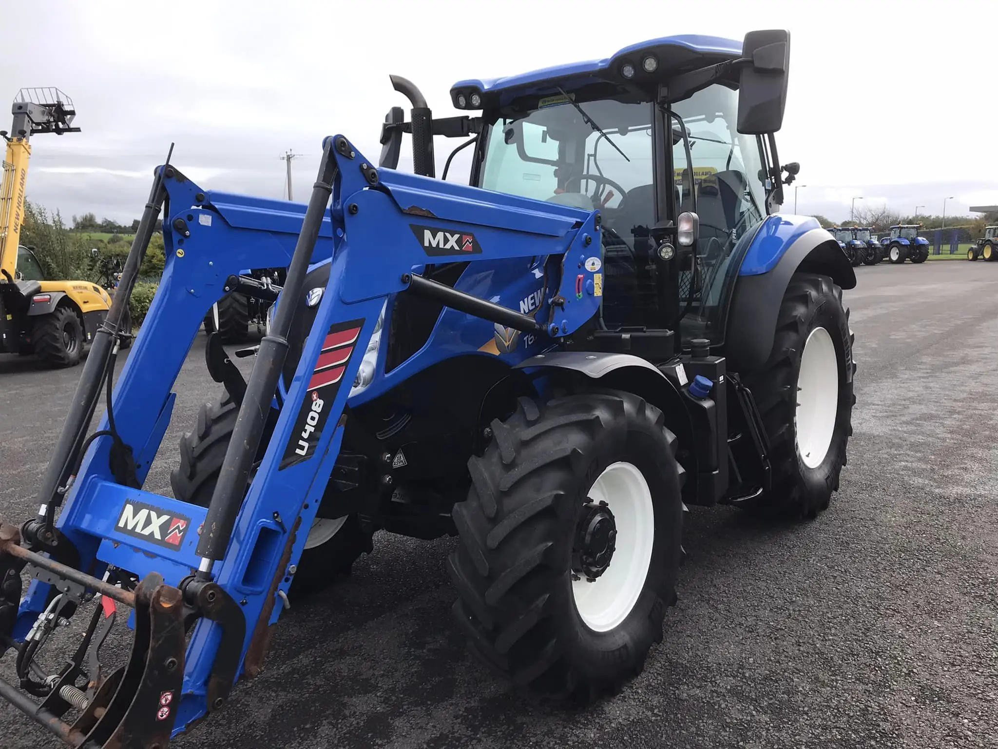 new holland 32q.jpeg