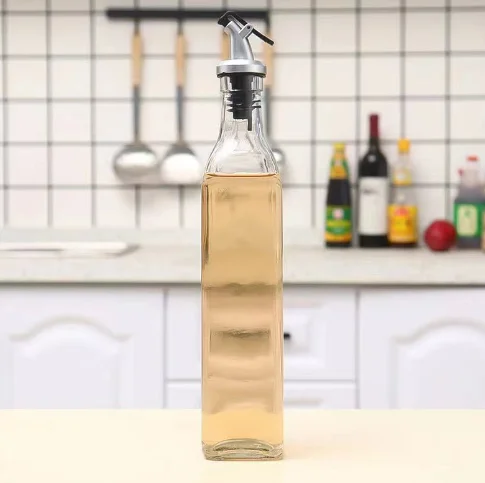 Square glass oil bottle kitchen household soy sauce bottle with automatic opening and closing