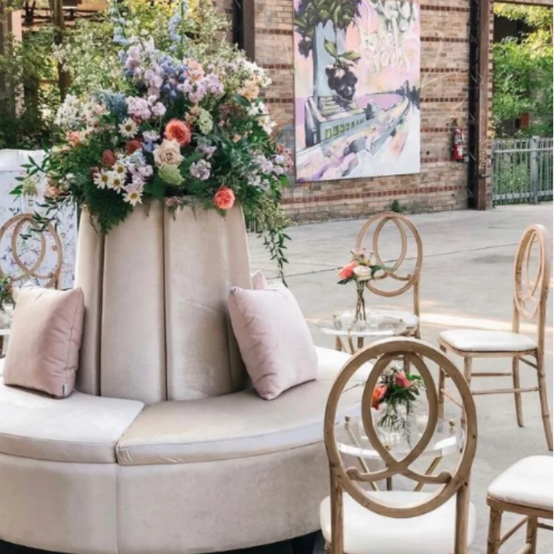 Аренда мебели для свадебного торжества, диван из розовой ткани для вечеринки