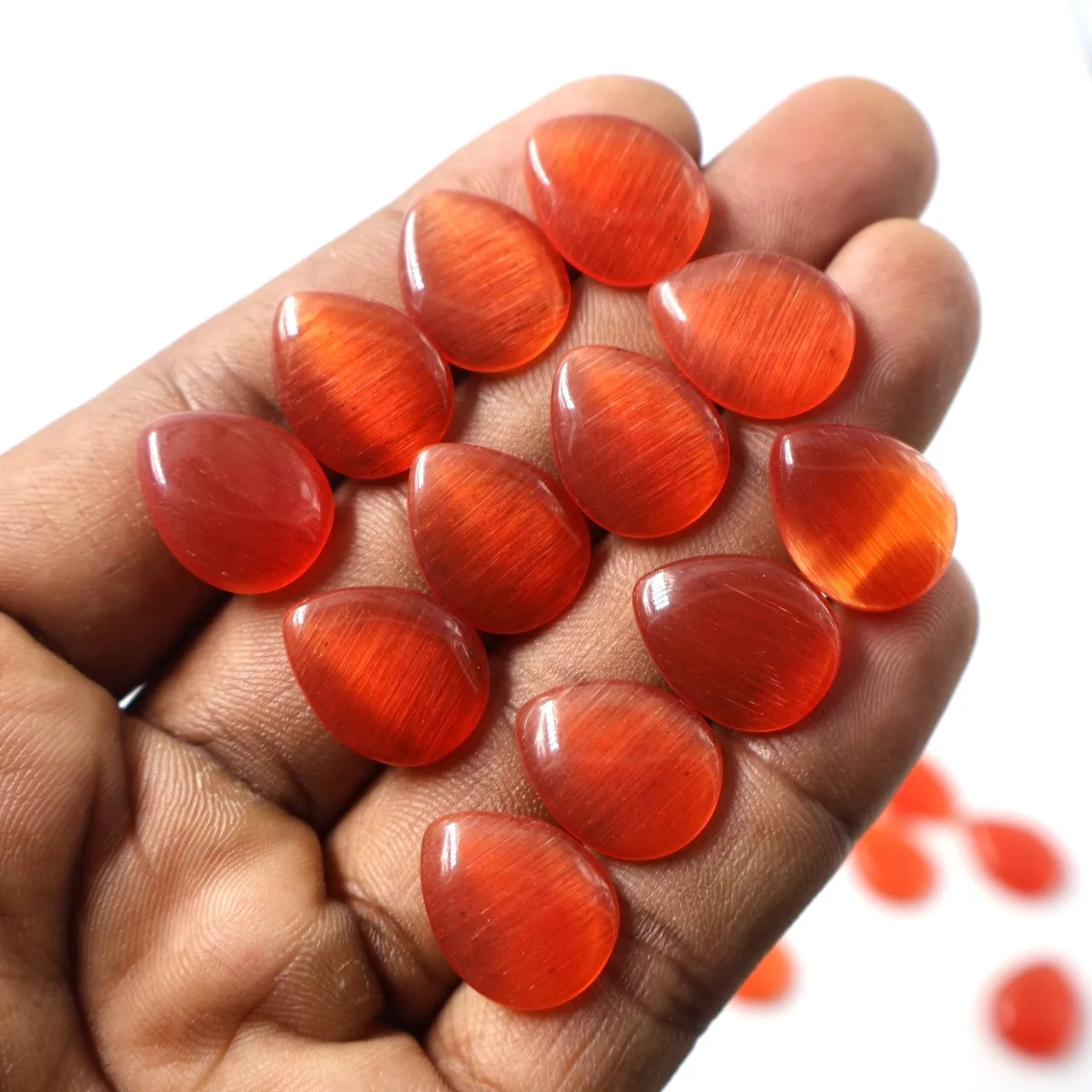 Wholesale Natural Red Monalisa Crystal Hand Pear Red Monalisa  Crystals Healing Stones Crafts For Decoration Red  Monalisa lot