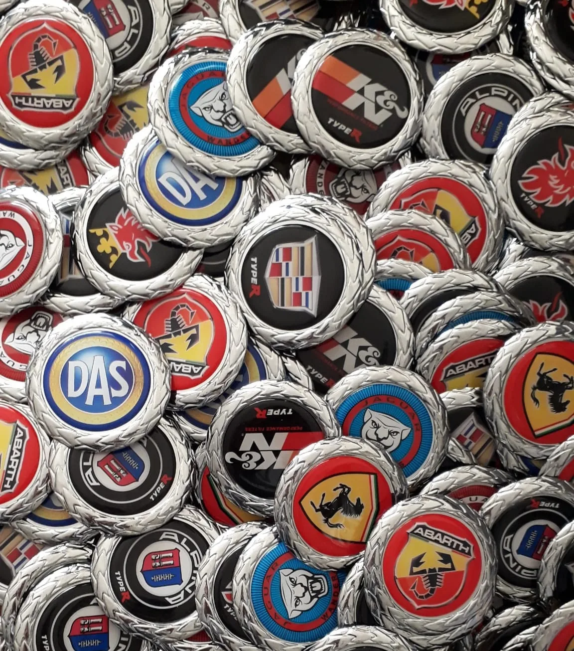 Factory Custom Luxury Abs Plastic Chrome Car Badge Emblem Logo Stickers Car Badge Auto Emblem With Self-adhesive