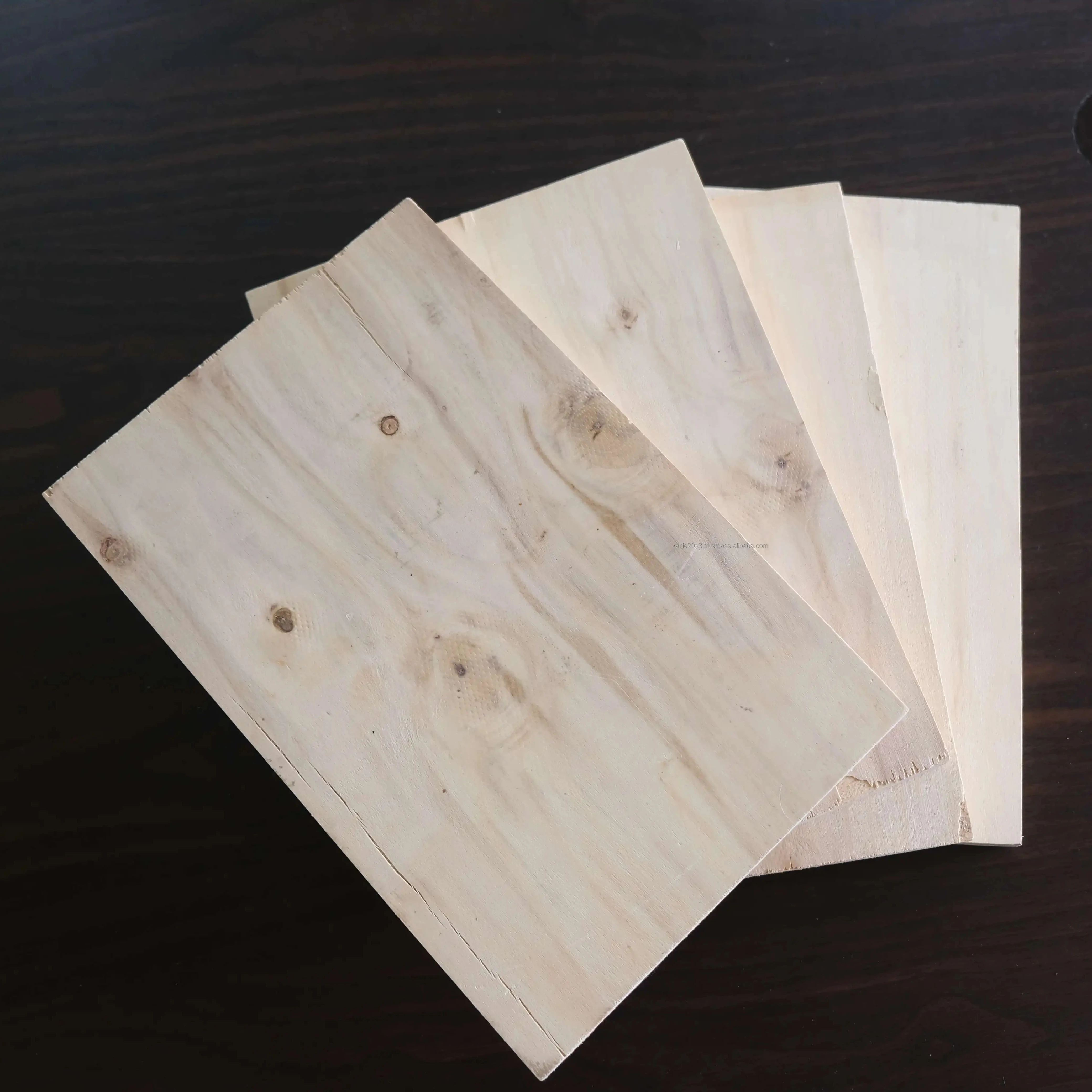 Competitive Price Modern MDF Warehouses Film Faced Melamine 1220*2440mm Pine Birch Hardwood Core Plywoods Packaged High Quality