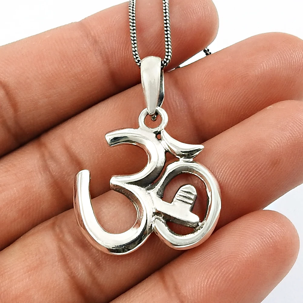 Indian Artisan Om Pendant 925 Solid Sterling Silver Handmade Jewelry Wholesale Direct Factory Price Bulk Suppliers Made In India