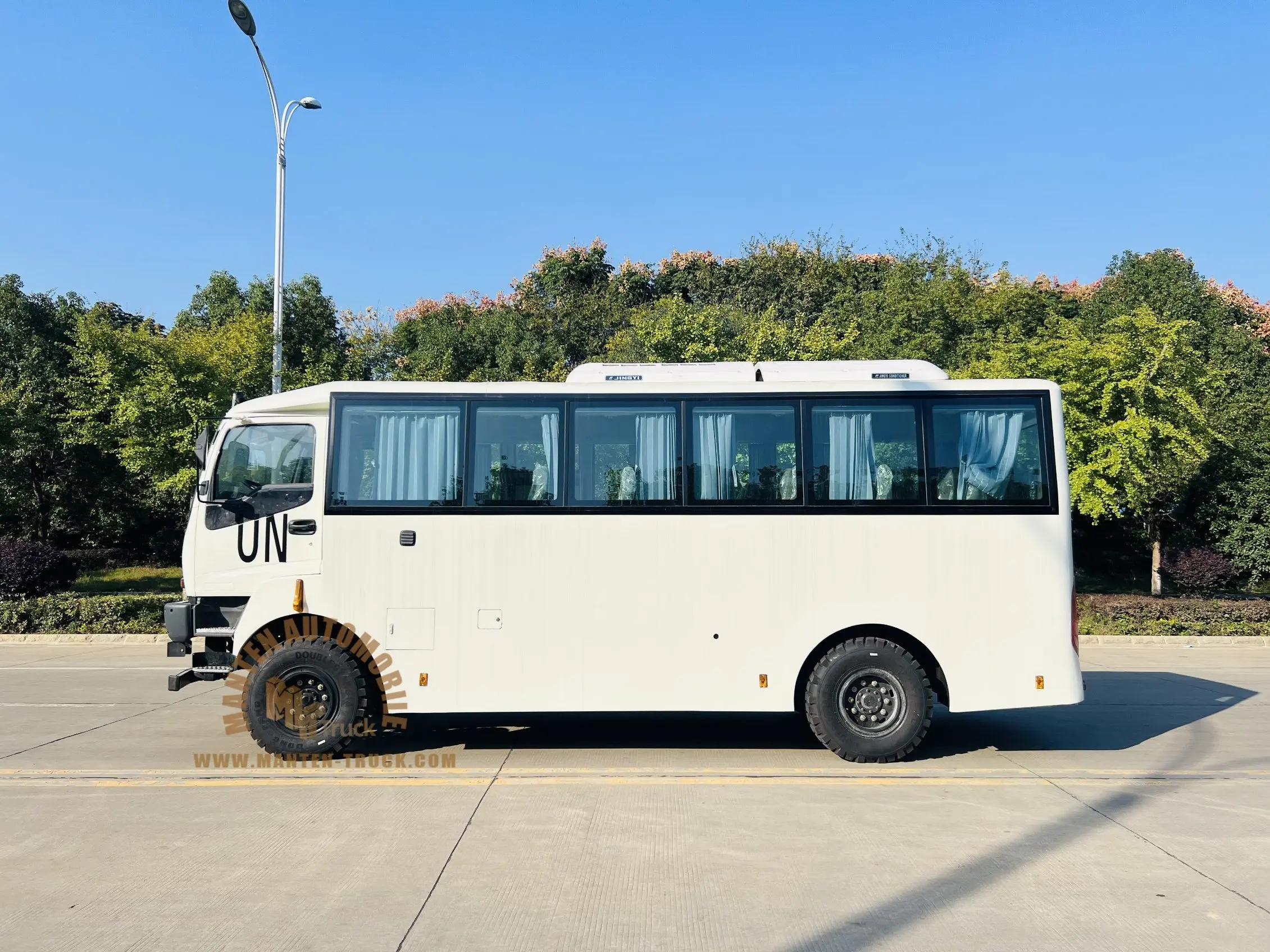 4*4 полноприводные каботажные автобусы Электрический роскошный автобус для 22-26 пассажиров Isuzu сильный двигатель