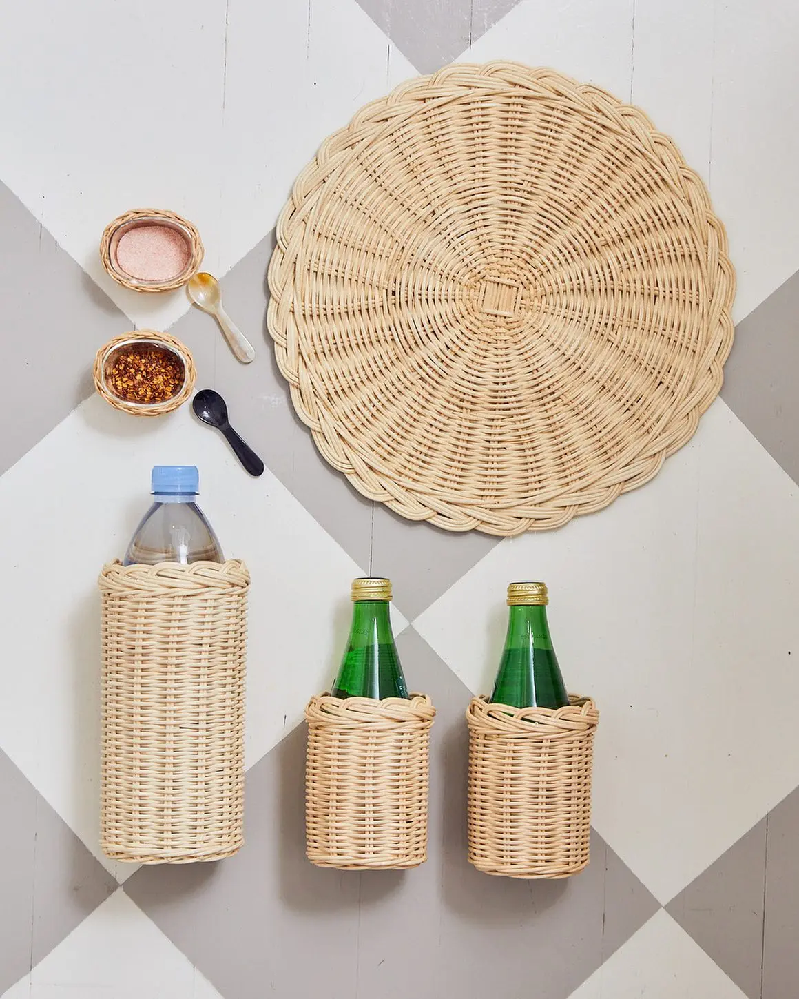 Elegant Handcrafted Round Rattan Placemat Natural Rattan Placemat For Dining Table Home Decor Wholesale From Vietnam