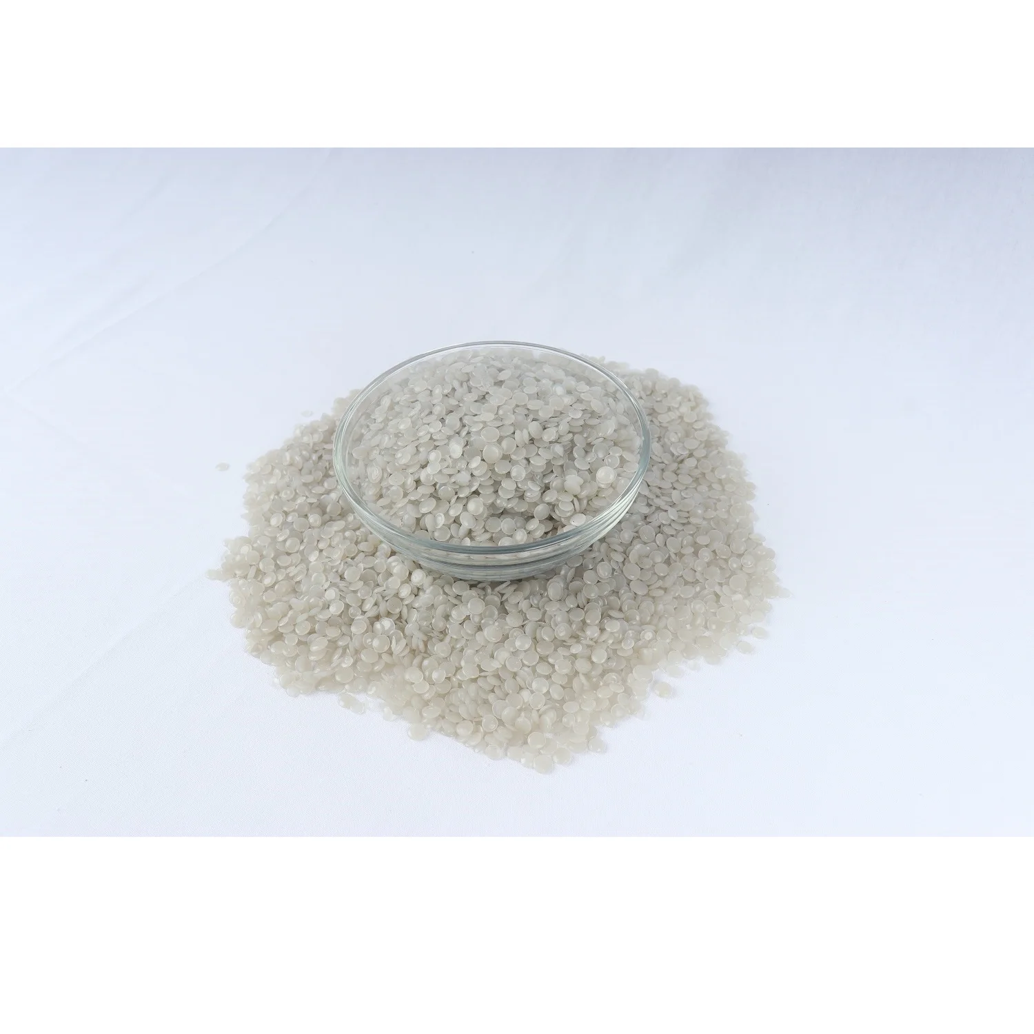 Натуральные повторно используемые гранулы r-LDPE A, сертифицированные LDPE натурального цвета, круглой формы, прозрачный внешний вид LDPE