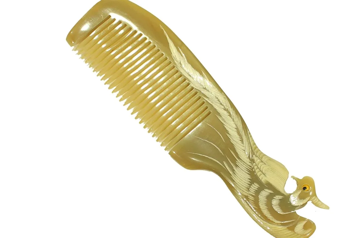 Natural Brown Buffalo Horn Comb Good Polished Ox Horn Comb with Wood Handle Very Cheap Cow Horn Lice Hair Comb for Hair Care