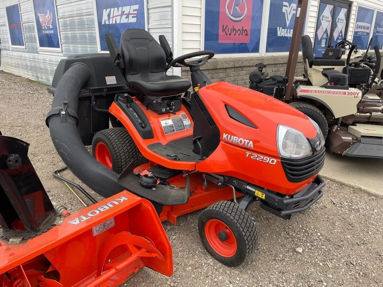 Hot Sale Original Kubota Lawn Mowers B2301HSD Tractor 4WD Farm Agricultural BX23S for