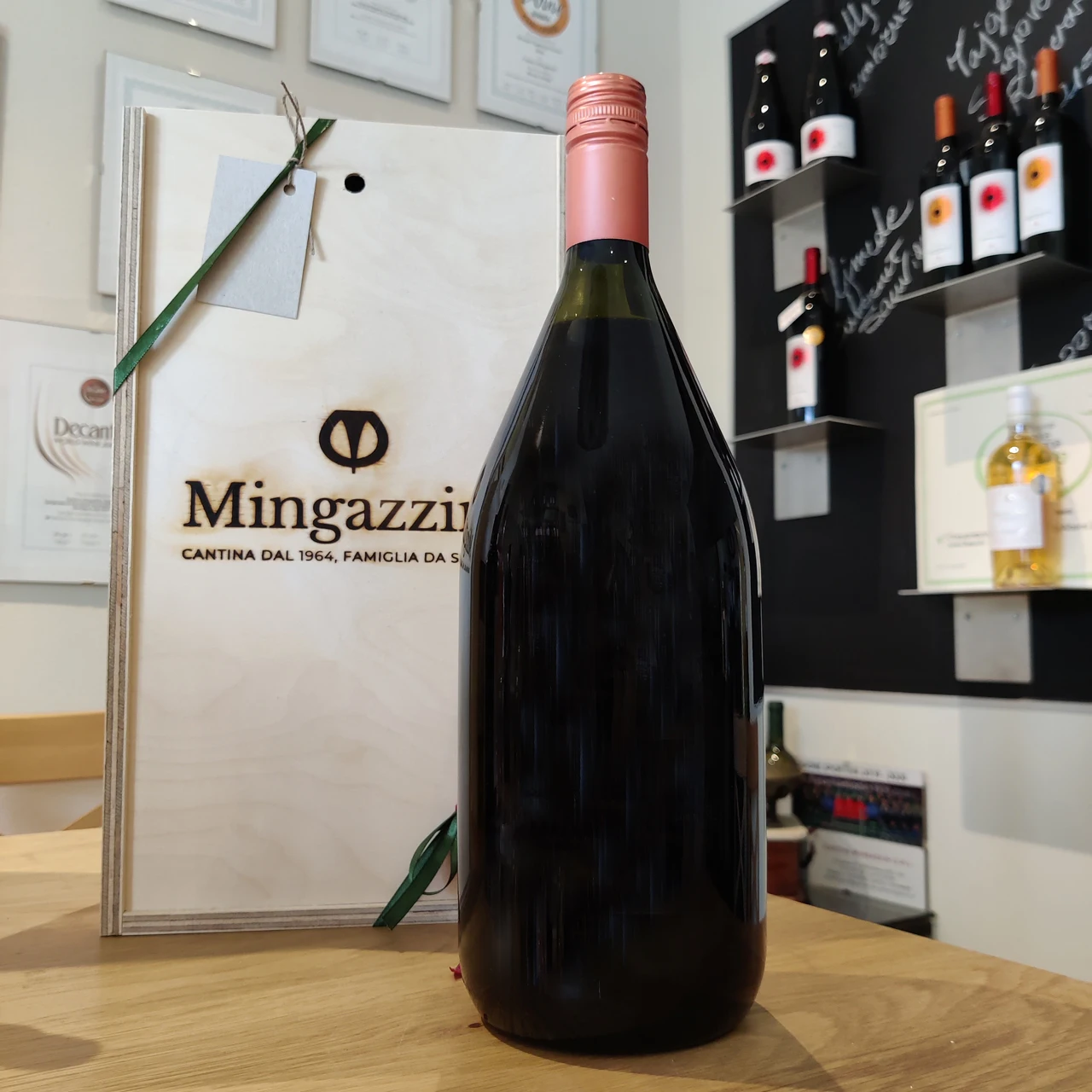 Премиум итальянское красное вино Sangiovese Maestrale Rubicone IGT бутылки