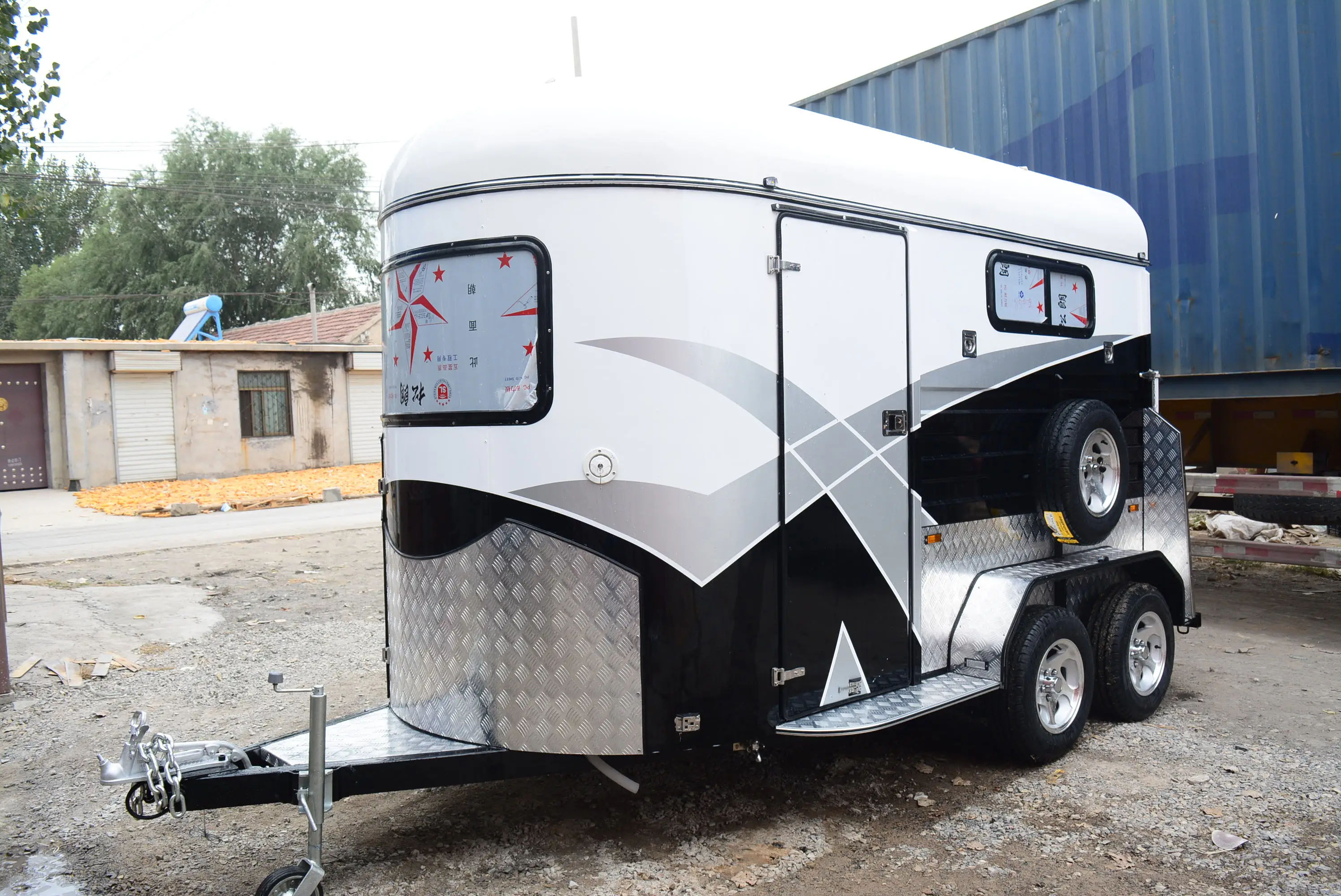 Professional Manufacture 2 Straight Loading Horse Trailer With Kitchen 2HSL-D