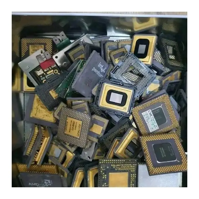 Керамический процессор Intel Pentium Pro для извлечения золотых штифтов