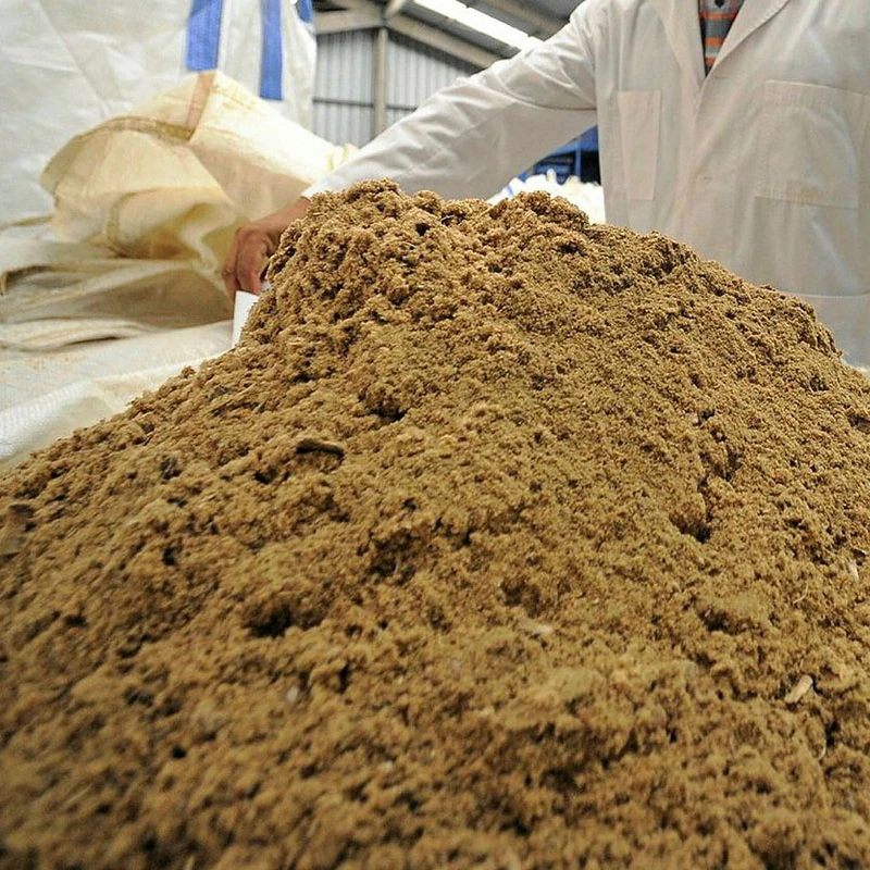 Min 55-60% of high quality fishmeal used as animal feed for pigs, chickens, cows, fish, made in Vietnam