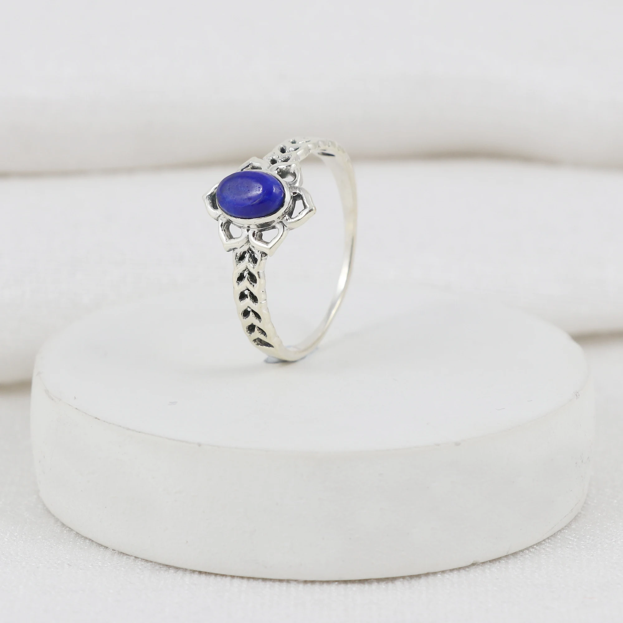 Lil Flower Silver Plated Jewelry Ring Garnet and Diamond Studded for Weddings and Parties Wholesale Available