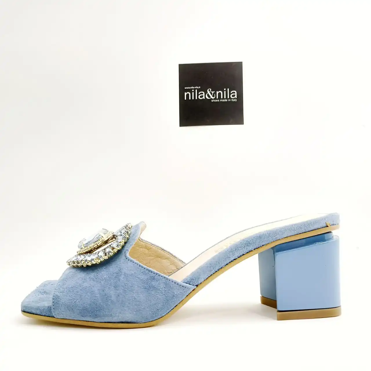 Женские модные кожаные сандалии с камнем, аксессуар на среднем каблуке ручной работы, летняя коллекция 2024