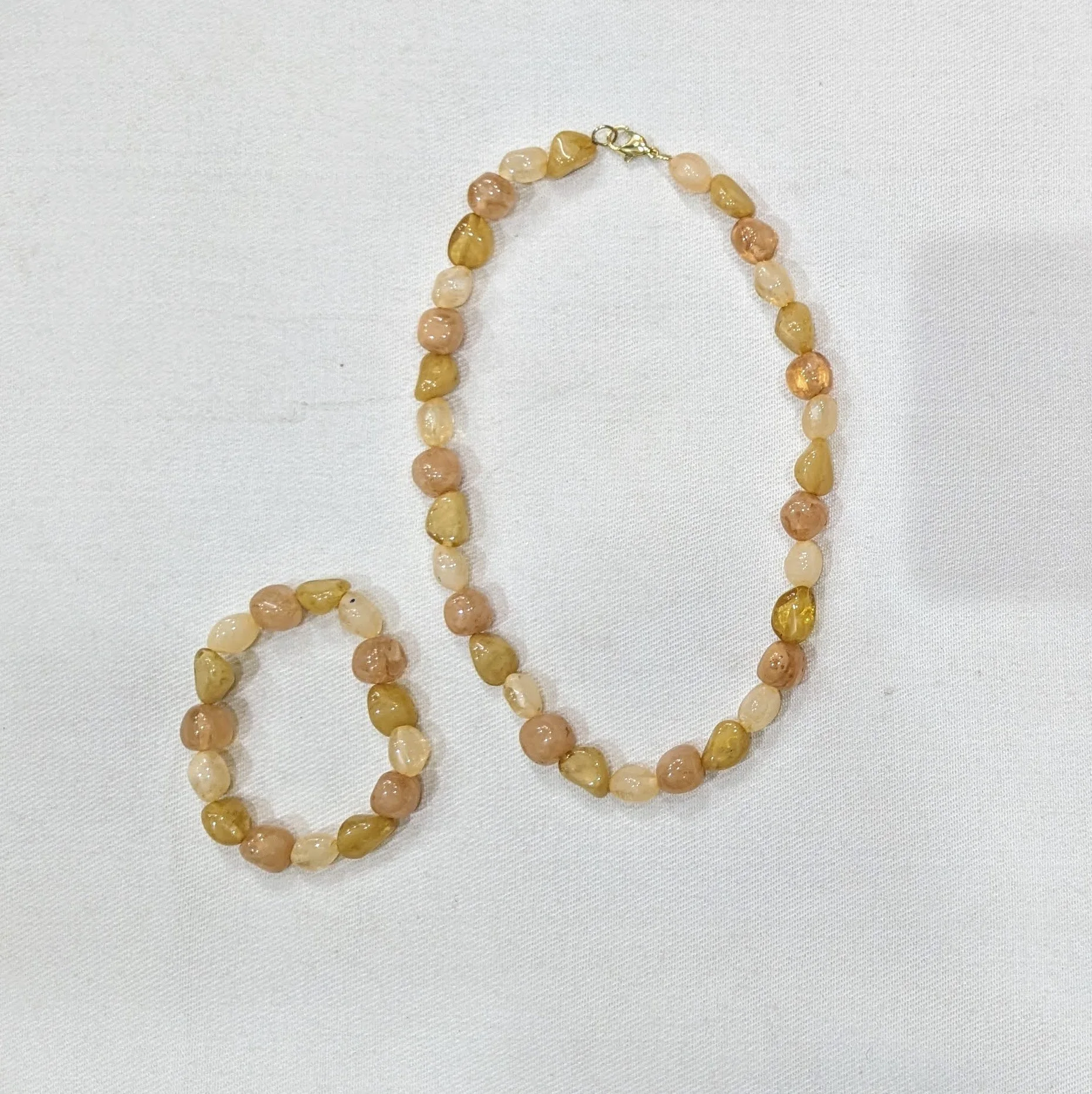 Beige faceted uncut beaded Resin Bracelets Stretchable Bracelets resin bracelets