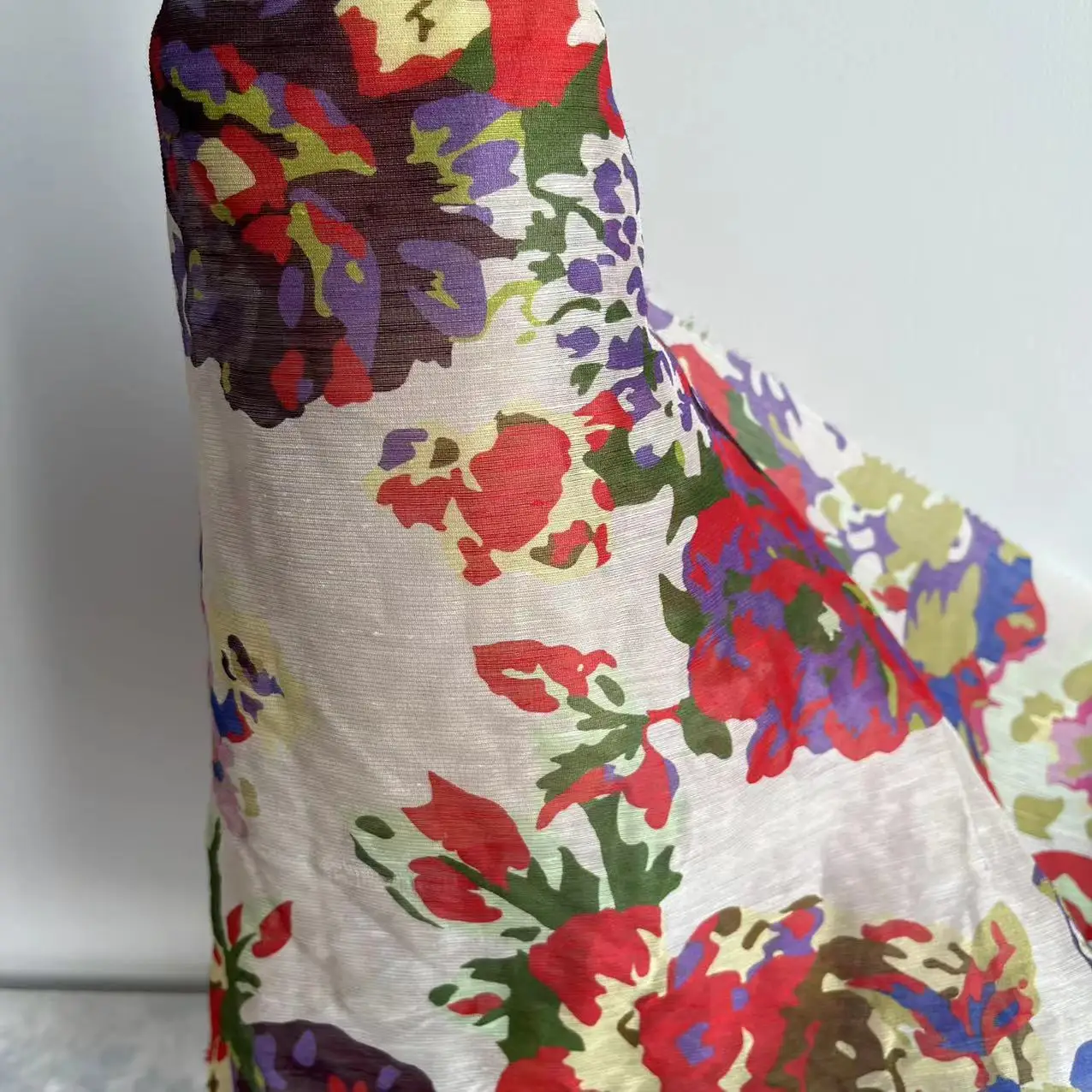 Plain Dyed Linen Viscose Blend Fabric Best Price 6A Grade Garment Fabric Real Natural Eco Friendly Fabric