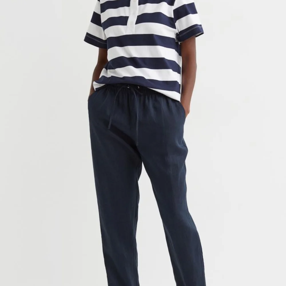 Wholesale Women White Cotton Satin Pakistani Trousers Embroidered At Bottom Hem custom size packing