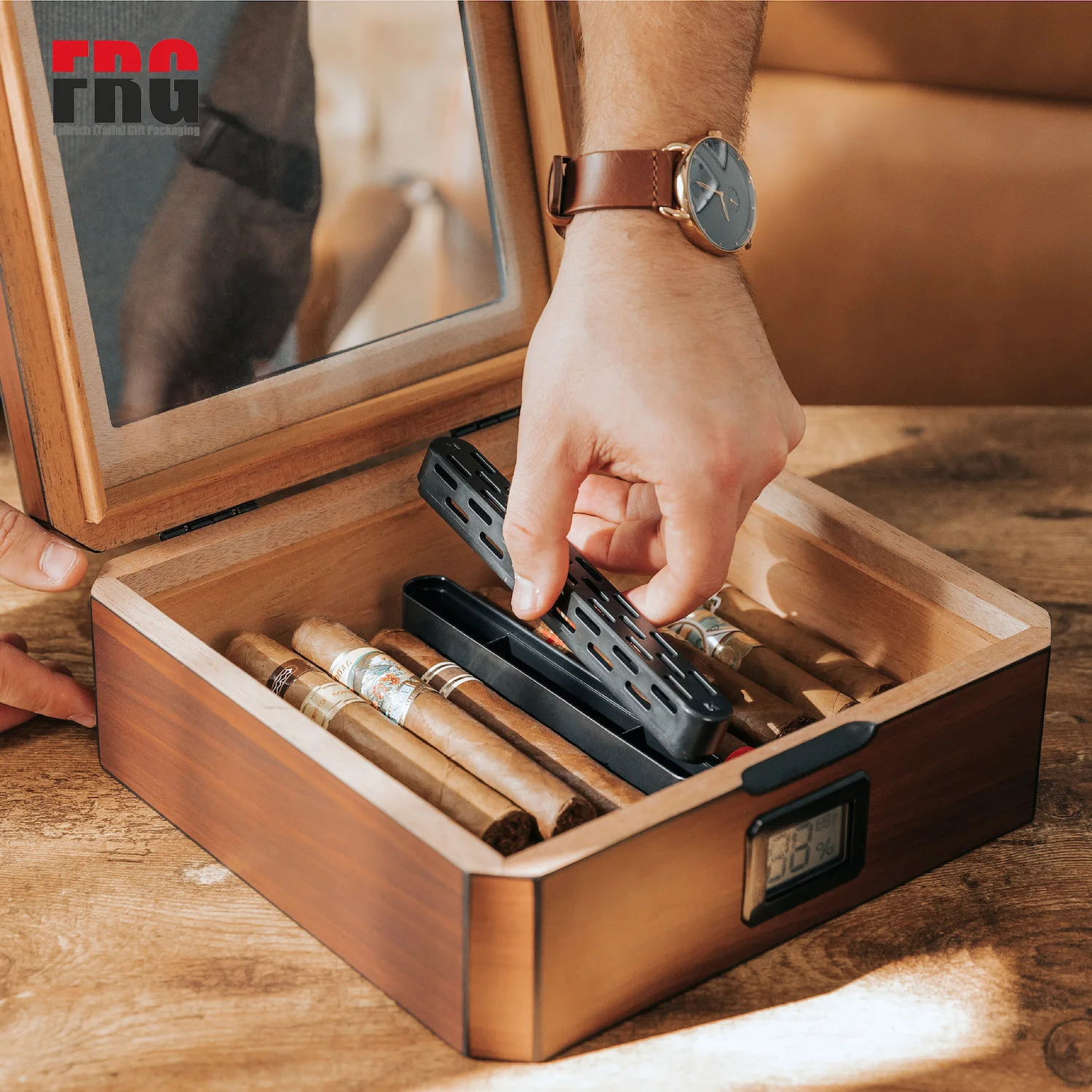 Walnut  Desktop Humidor Holds 20-30 Cigars Glass Top with Magnetic Seal Octagon shape Spanish Cedar Includes Humidor