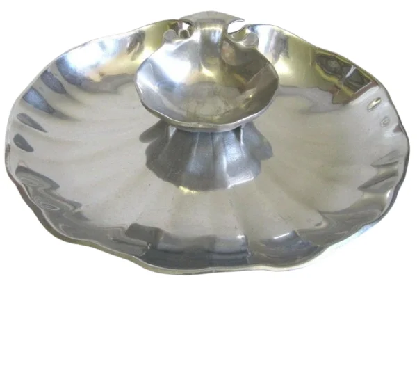 New Arrival Design Chip And Dip Tray Glossy Finished Metal Tray Serving Chip And Other Snacks With Dips