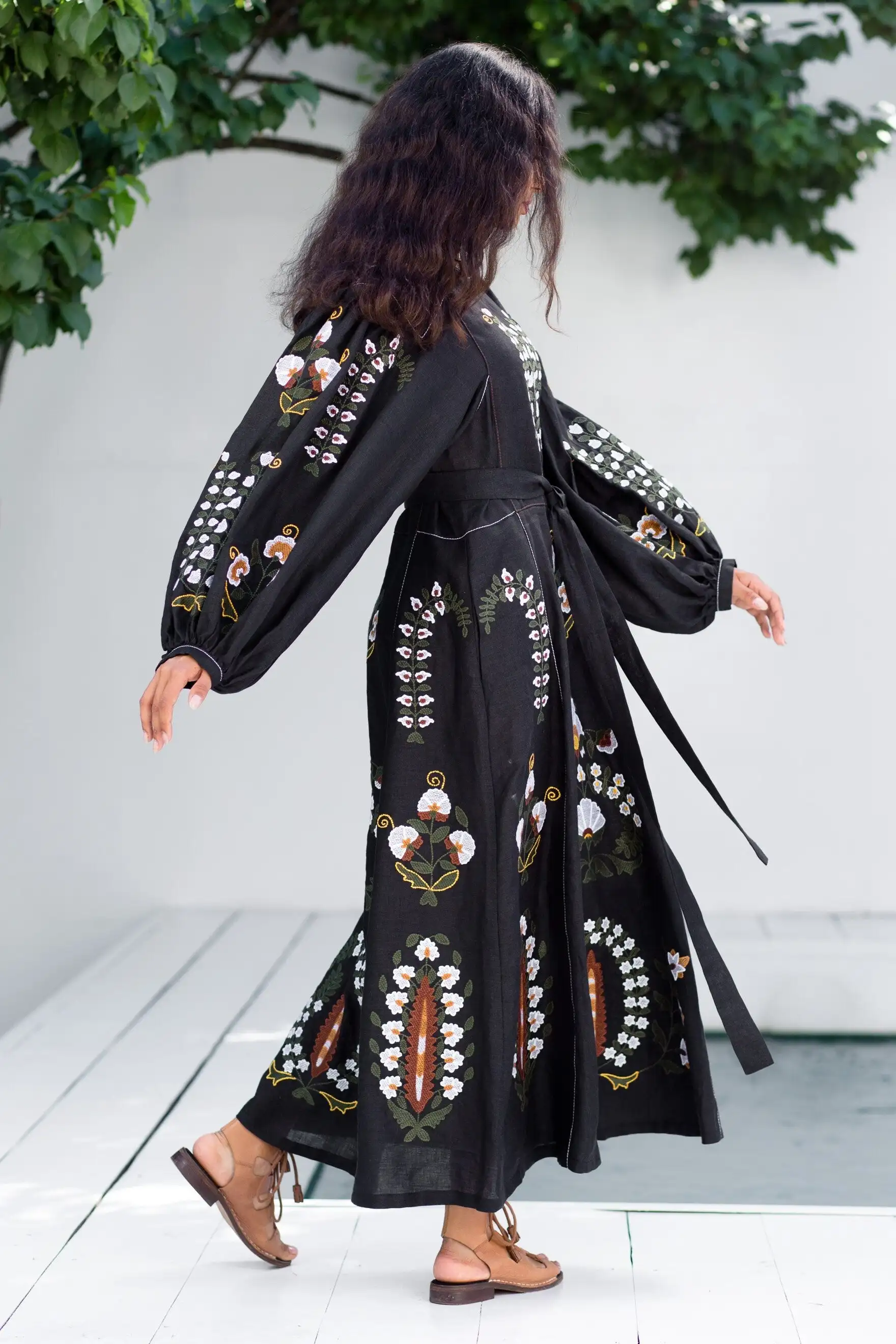 2024 Hot Selling Casual Floral Embroidered Work Womens Dresses Deep V-neck Long Sleeve Sexy Spring Summer Ukrainian Dress